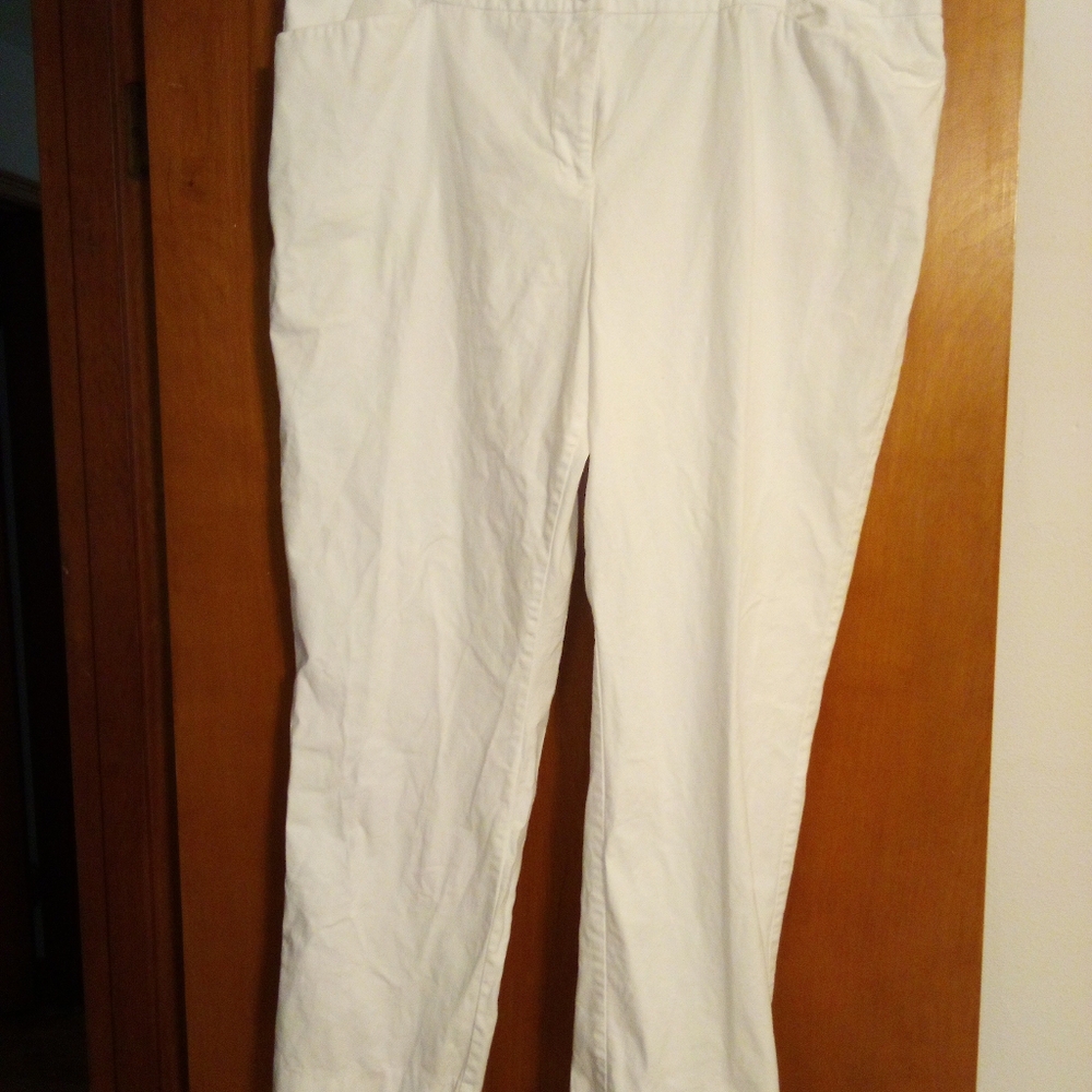 Ladies White Pants - Picture 3 of 6